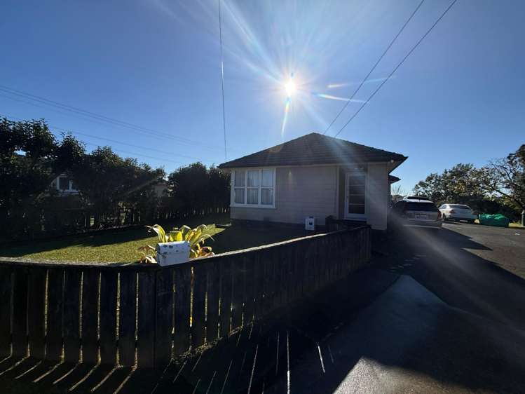  14 Raleigh Place Ōtara_2