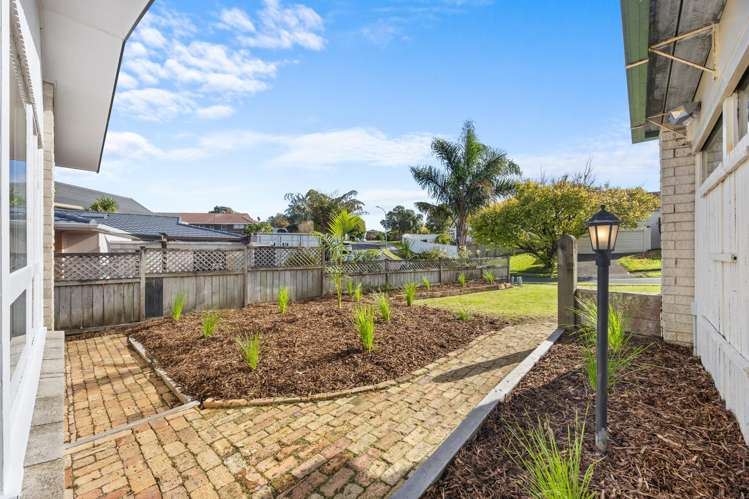 9 Tyrian Close Half Moon Bay_25