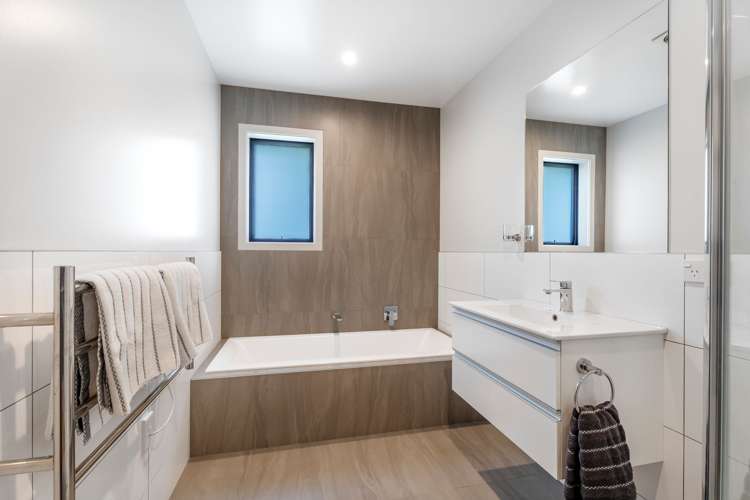 105 Rangiora Crescent Matarangi_16