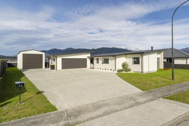 Modern Elegance Meets Fiordland Beauty