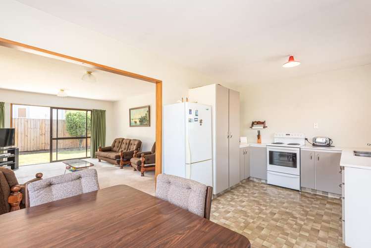 2/61 Caledonian Road Saint Albans_2