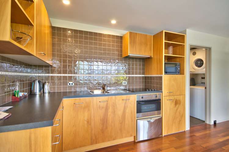 410/7 Adelaide Street Queenstown_3