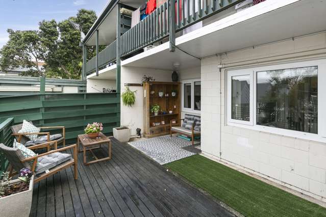 3/219 Grant Road Thorndon_3