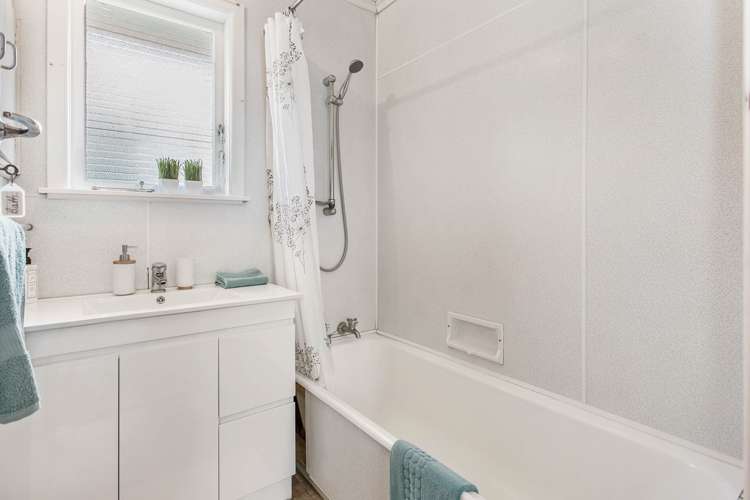 26 Alverston Street Waterview_14