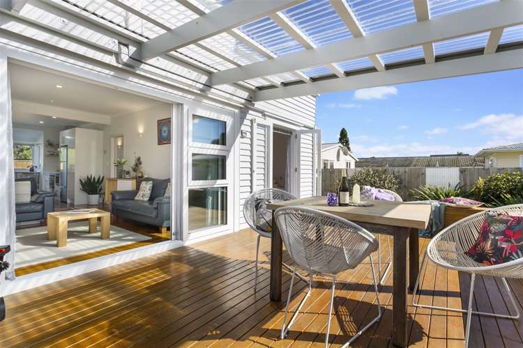 1/66 Taikata Road Te Atatu Peninsula_5