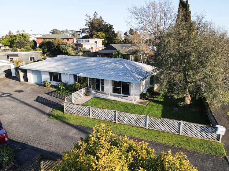 1b Saxbys Road Glenview_11