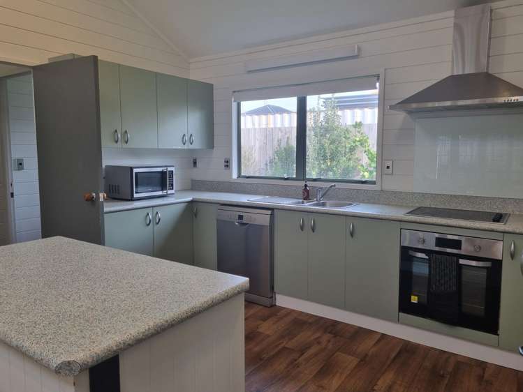 18B Karewa Parade Papamoa Beach_2