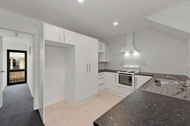 1B Inverness Avenue Hamilton East_2