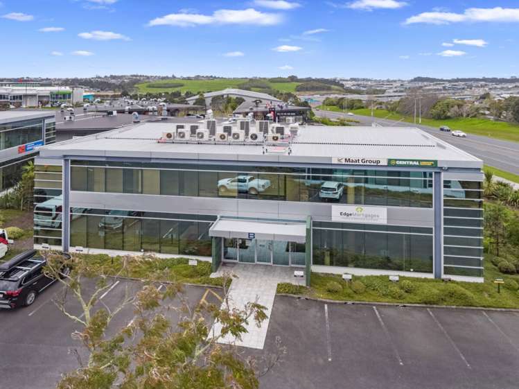 B4, 17 Corinthian Drive_0