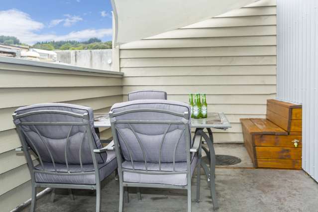 2/51 Montgomery Crescent Clouston Park_4