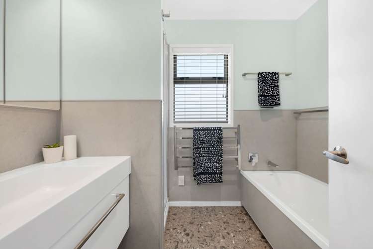 2 Alexander Avenue Maraetai_14