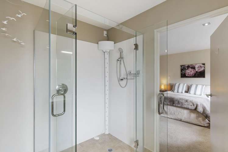 58 Royalle Mews Botany Downs_9