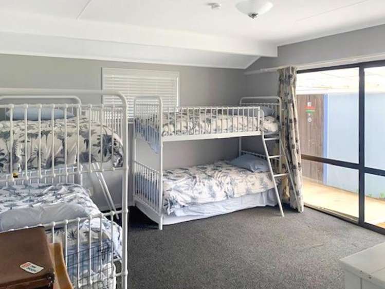 6 Ruanui Street Himatangi Beach_8