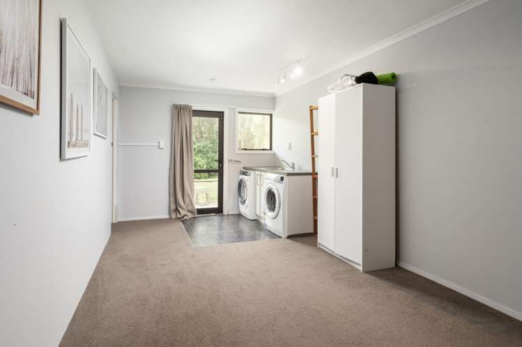 99 Dillons Point Road Islington_15