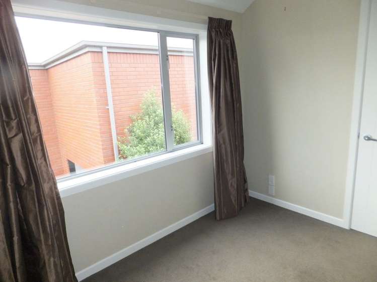 15b Grove Road Addington_10