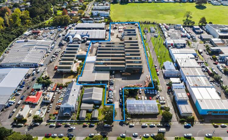 Large-scale industrial property in Henderson