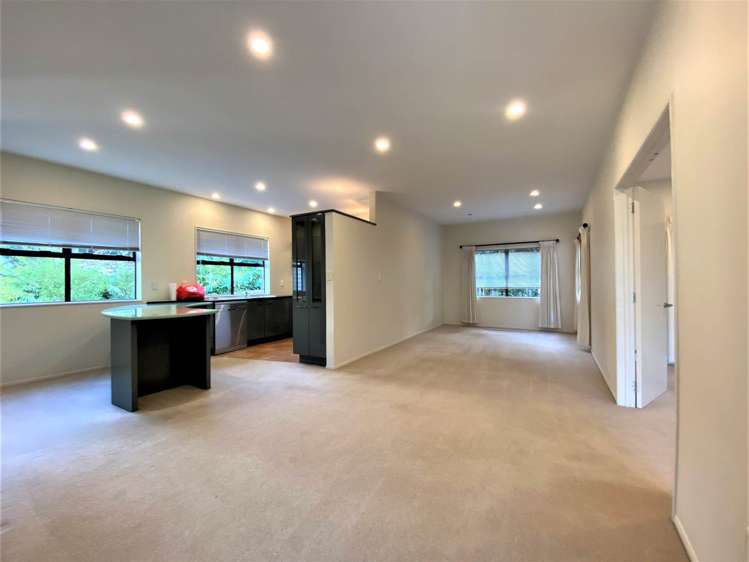 1/75 Beach Road Castor Bay_7