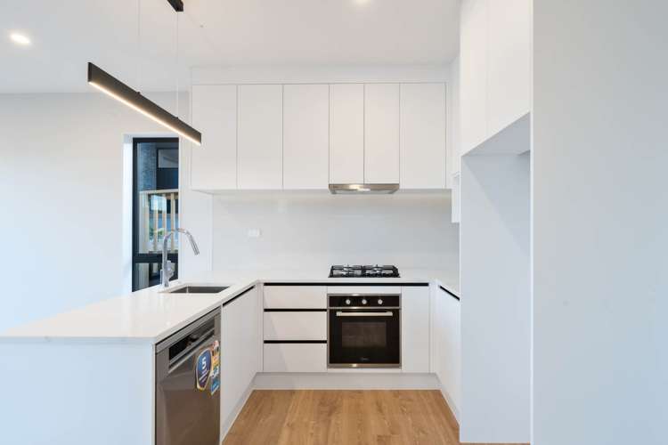 18 & 18a Katote Avenue Swanson_49