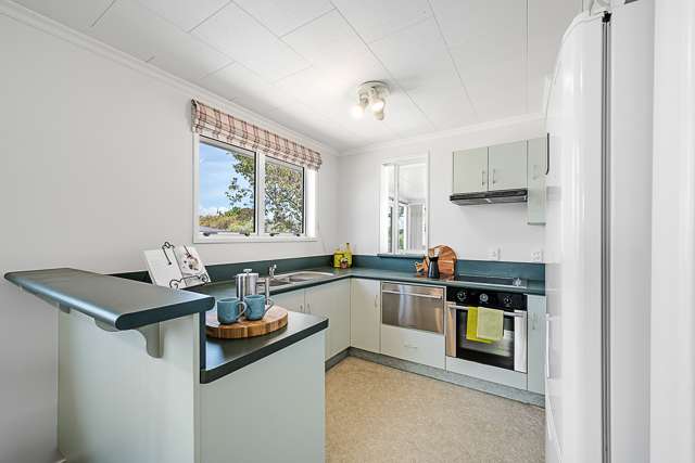 2 Ruthken Crescent Springlands_1