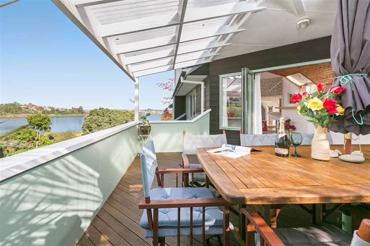 7 Bay Street Matua_1