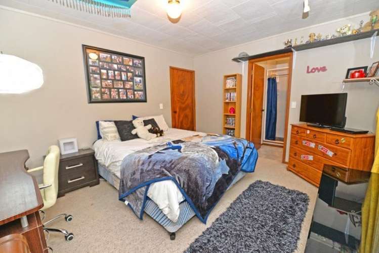 2/16 Ayrton Street Te Atatu South_9