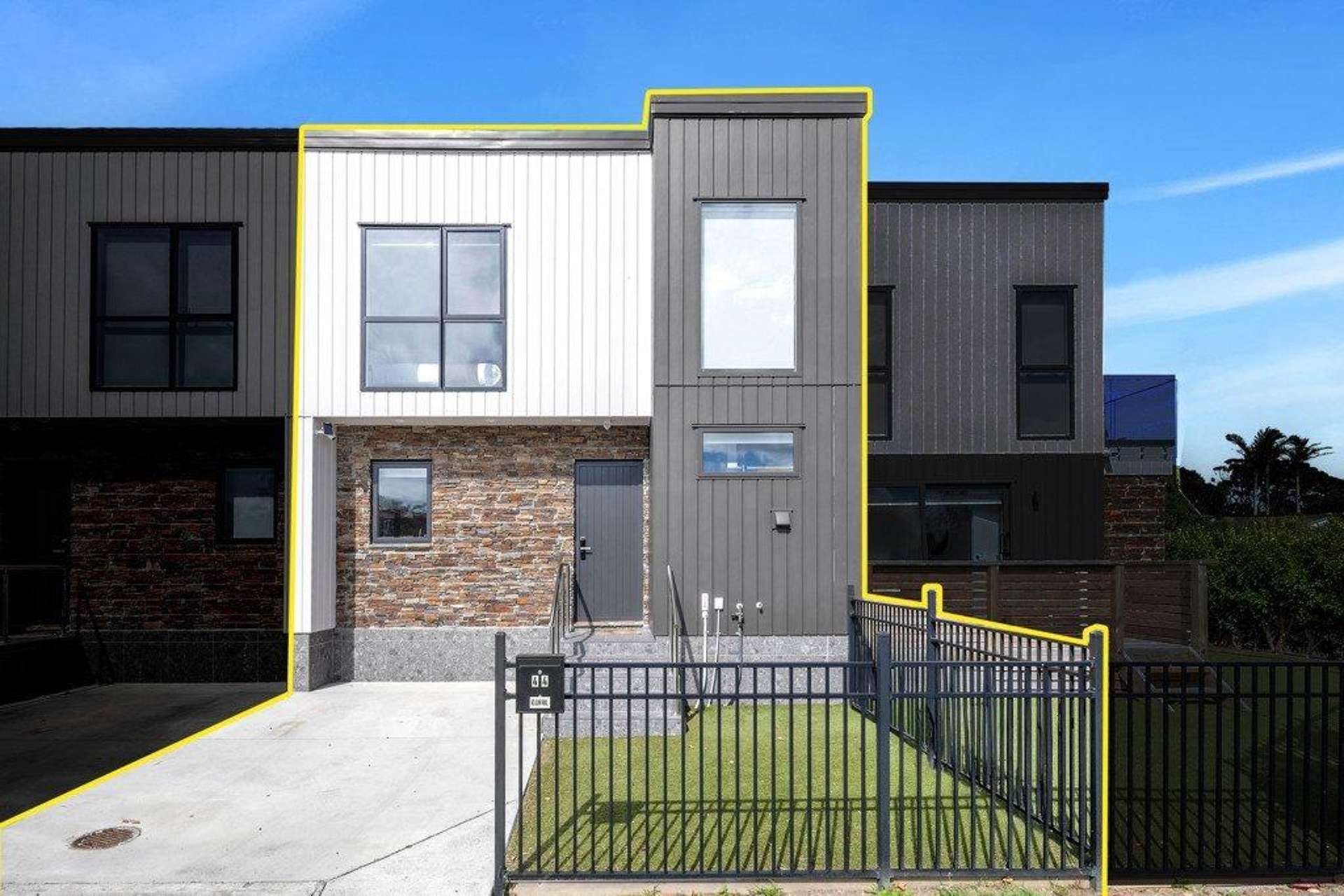 44 The Boulevard 10698_0