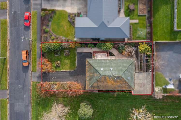 8 Elwyn Crescent Green Island_42