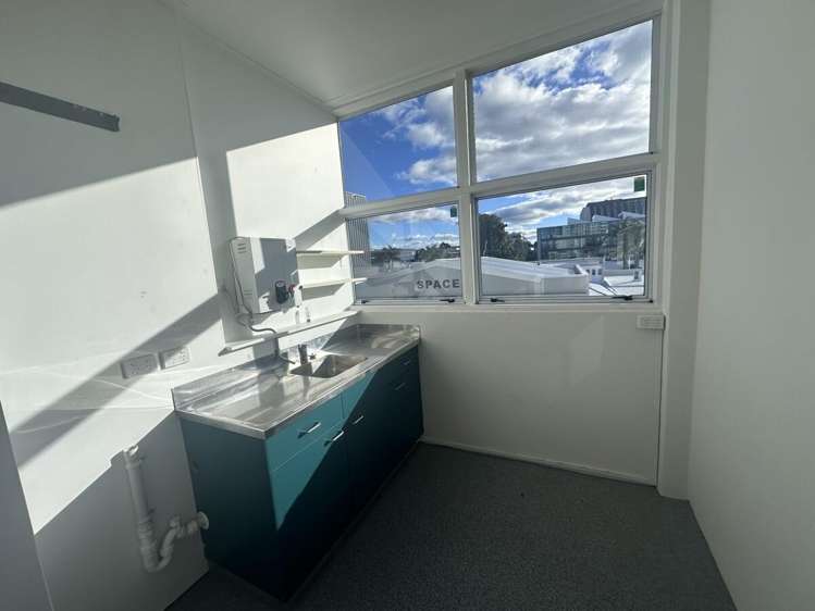 63 Devonport Road City Centre_8