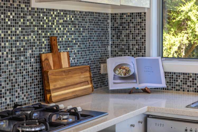 15A Erua Road Ostend_8