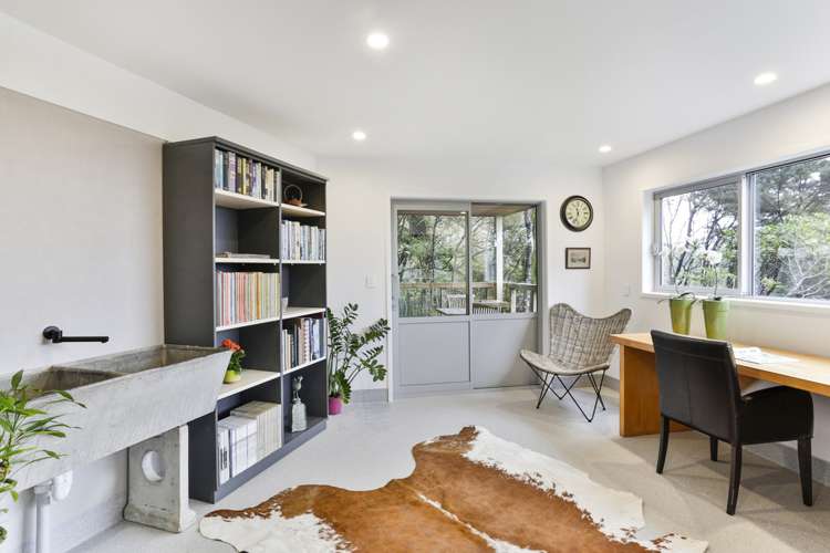 180 Scenic Drive Titirangi_18