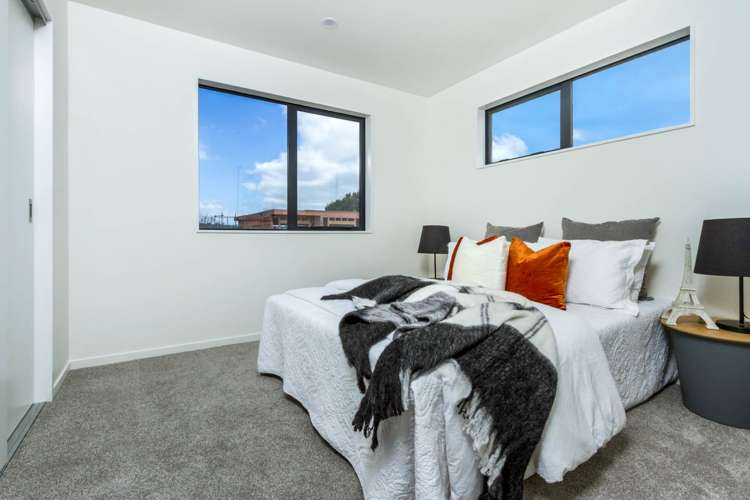 8/10 Arney Road Ranui_15