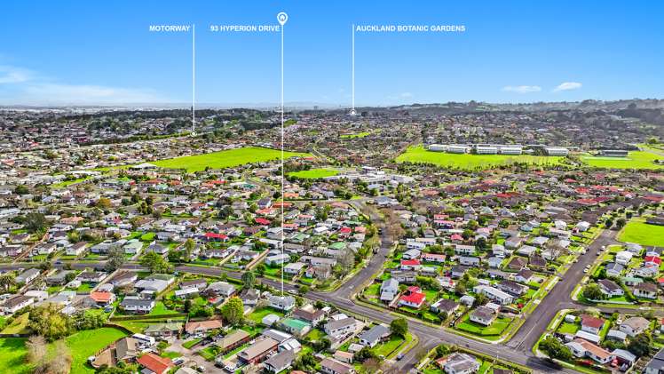 93 Hyperion Drive Randwick Park_15