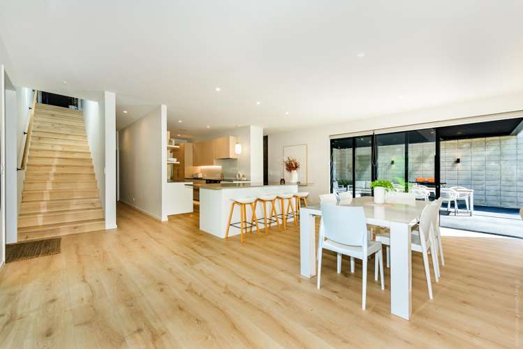 150 North Belt Lincoln_13