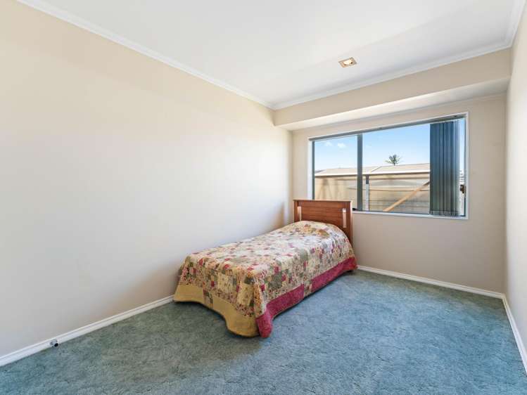 9 Trossach Place Wattle Downs_14