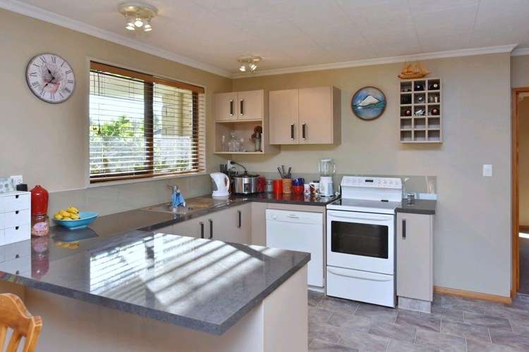 10 Gibbs Drive Woodend_5