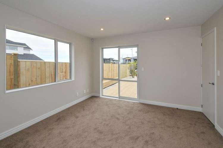 27 Caldera Drive Long Bay_3