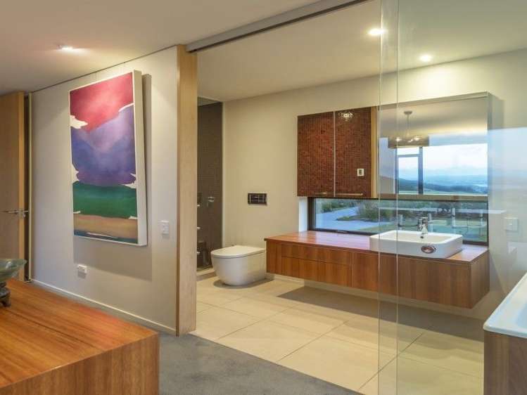 153 Bing Lucas Drive Tawa_14