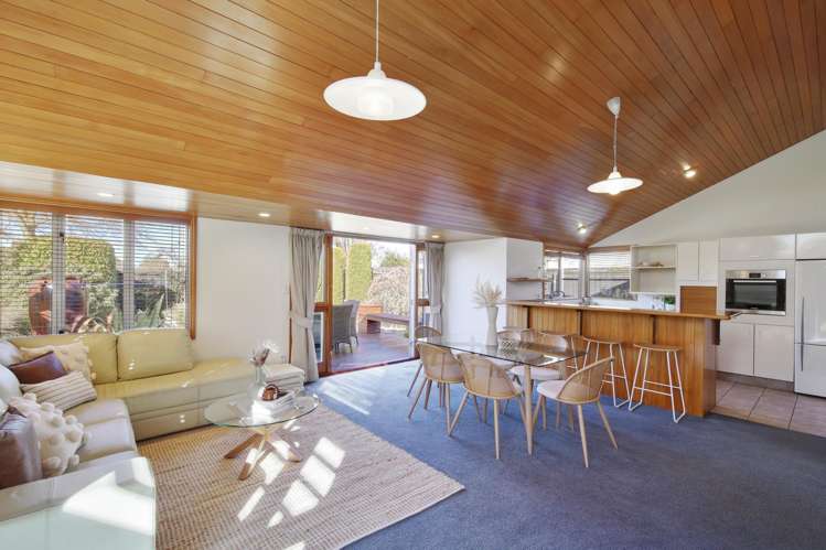 49b Regency Crescent Redwood_11