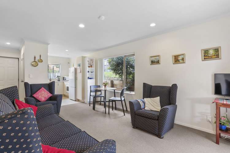 10/15 Hastie Avenue Mangere Bridge_3