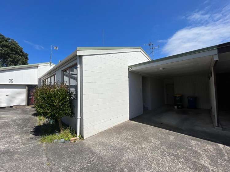2/40 Bodi Place Te Atatu South_1