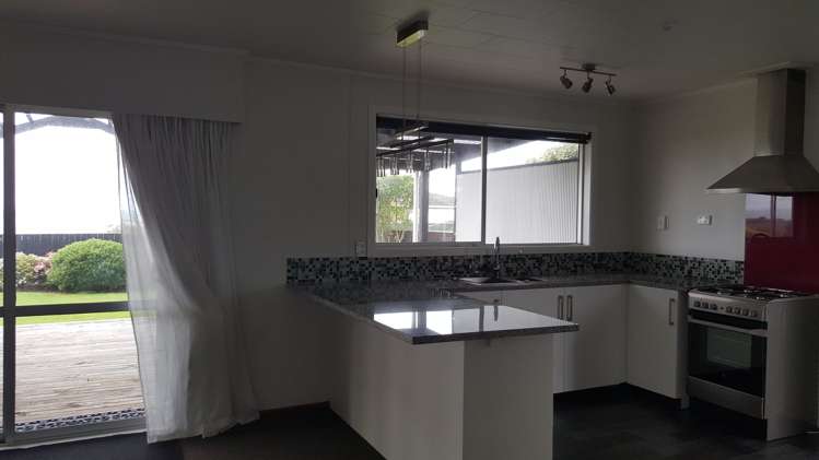 54 Hume Street Waitara_0