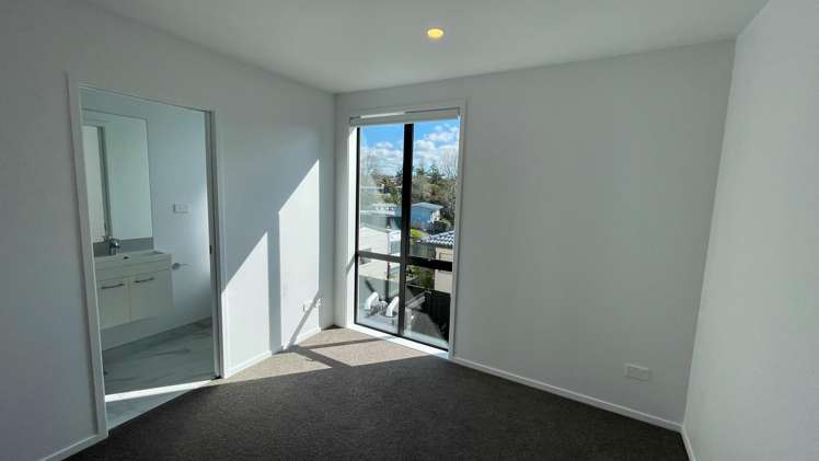 5/3 Fairdale Place Birkdale_9