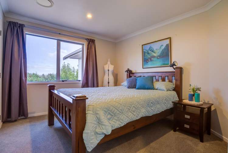 20 Glenwood Grove Whatawhata_12