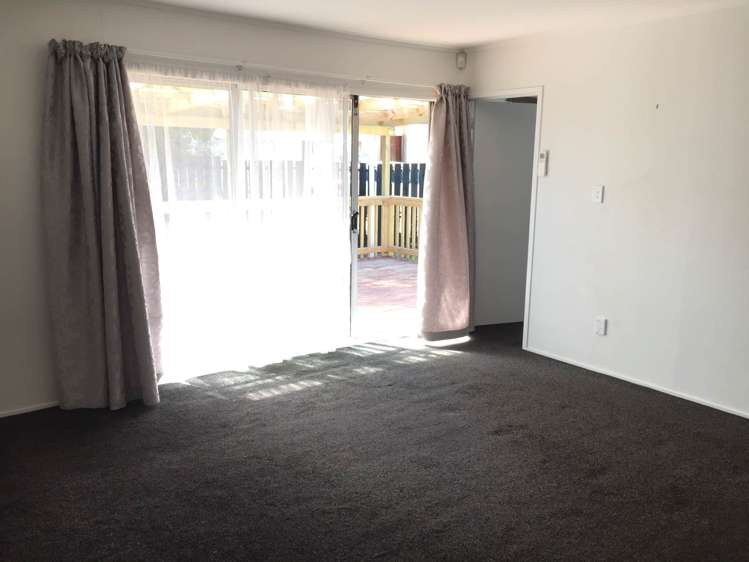 1/27 Mon Desir Place Manurewa_6