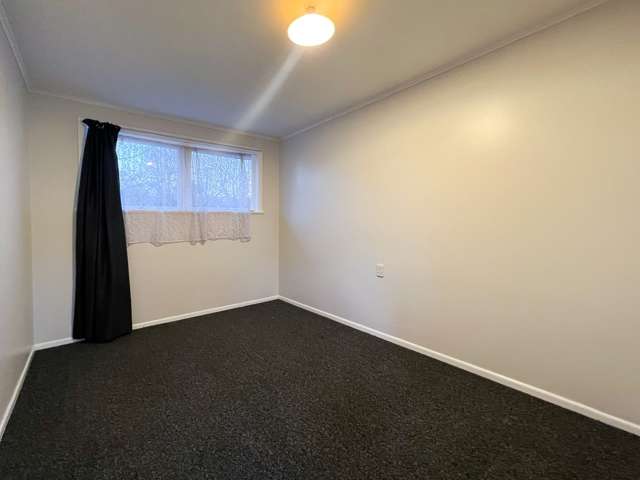 2/182 Penrose Road (Front Unit) 1816_4