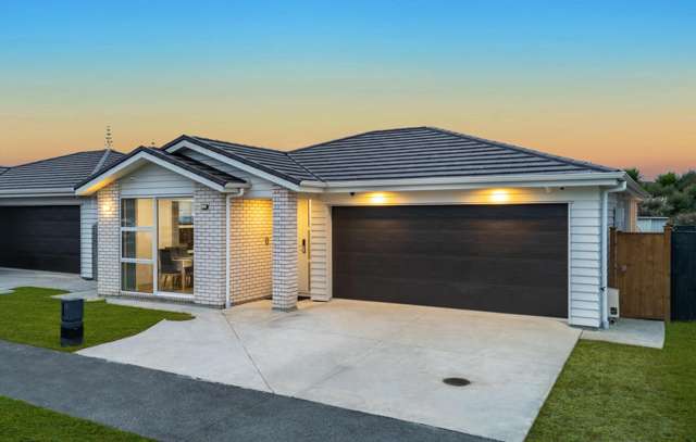 OWNERS AUSTRALIA-BOUND - THIS ONE MUST SELL!