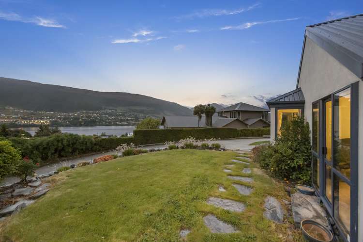 8 Elizabeth Place Kelvin Heights_25