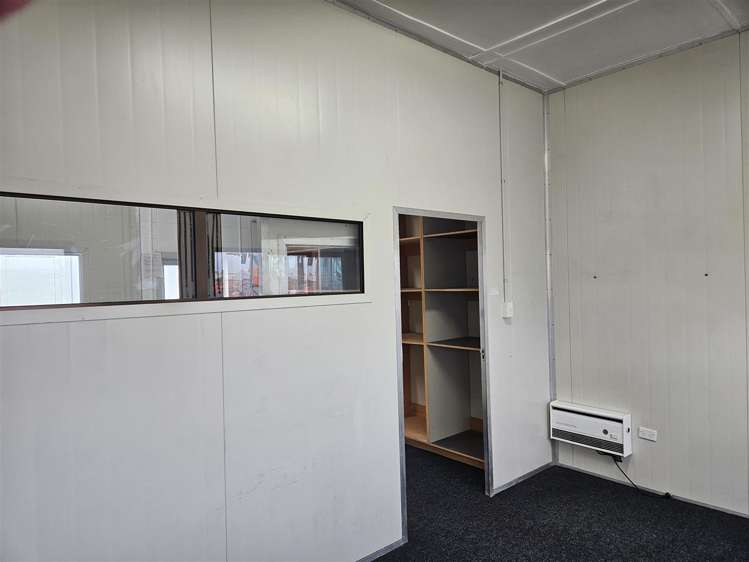 2/29A Edmonton Road Hornby_9