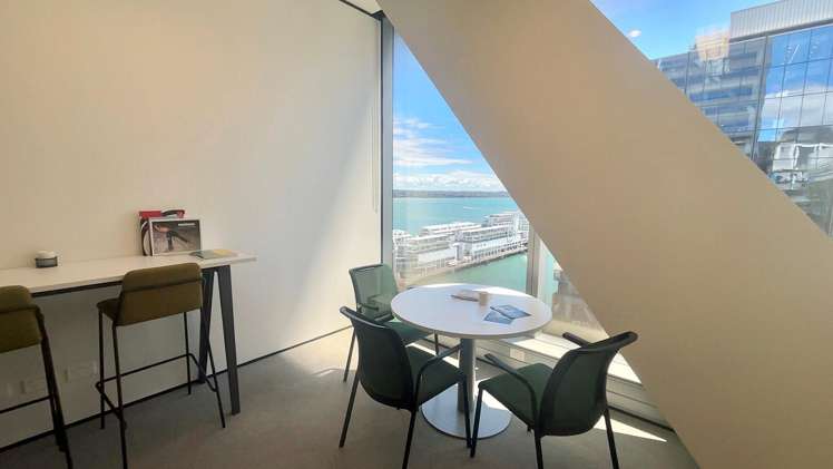 15 Customs Street West_0