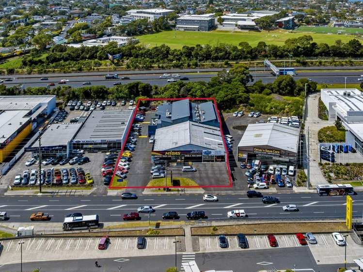 71-73 Wairau Road Wairau Valley_2